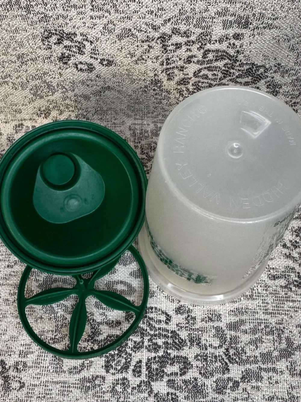 Hidden Valley Ranch Dressing Shaker Blender Mixer Green 16oz w/Wheel Vintage